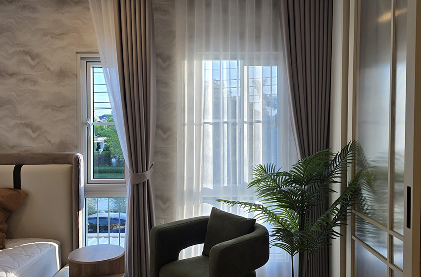 House with Shared Pool in Bangnatrad 